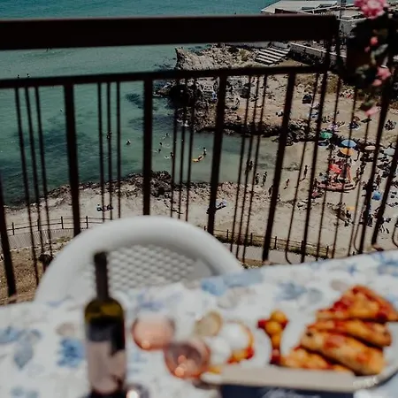 아파트 La Terrazza Sul Mare By Monholiday 모노폴리