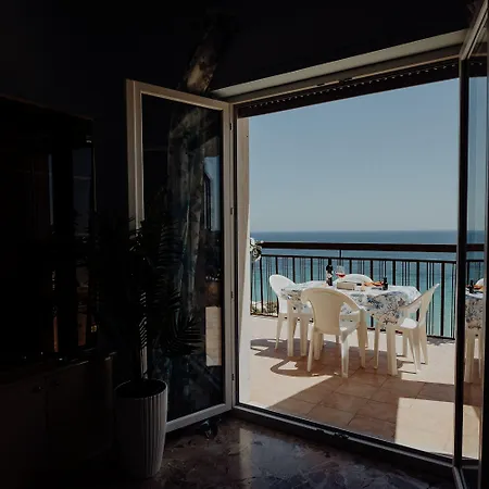 La Terrazza Sul Mare By Monholiday דירה מונופולי