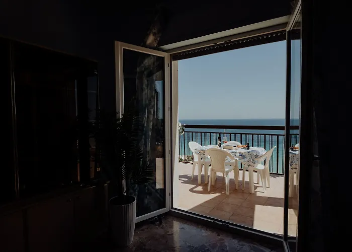 La Terrazza Sul Mare By Monholiday 아파트 모노폴리