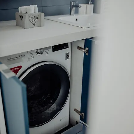 Appartamento La Terrazza Sul Mare By Monholiday *