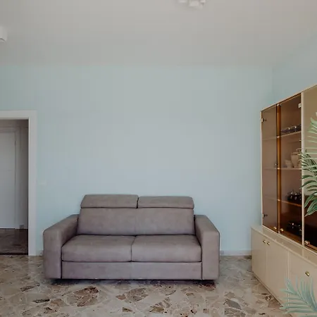 Apartamento La Terrazza Sul Mare By Monholiday *